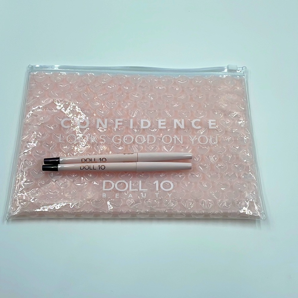 Doll 10 Eyeliner Duo with Bonus Makeup Bag (NWT)